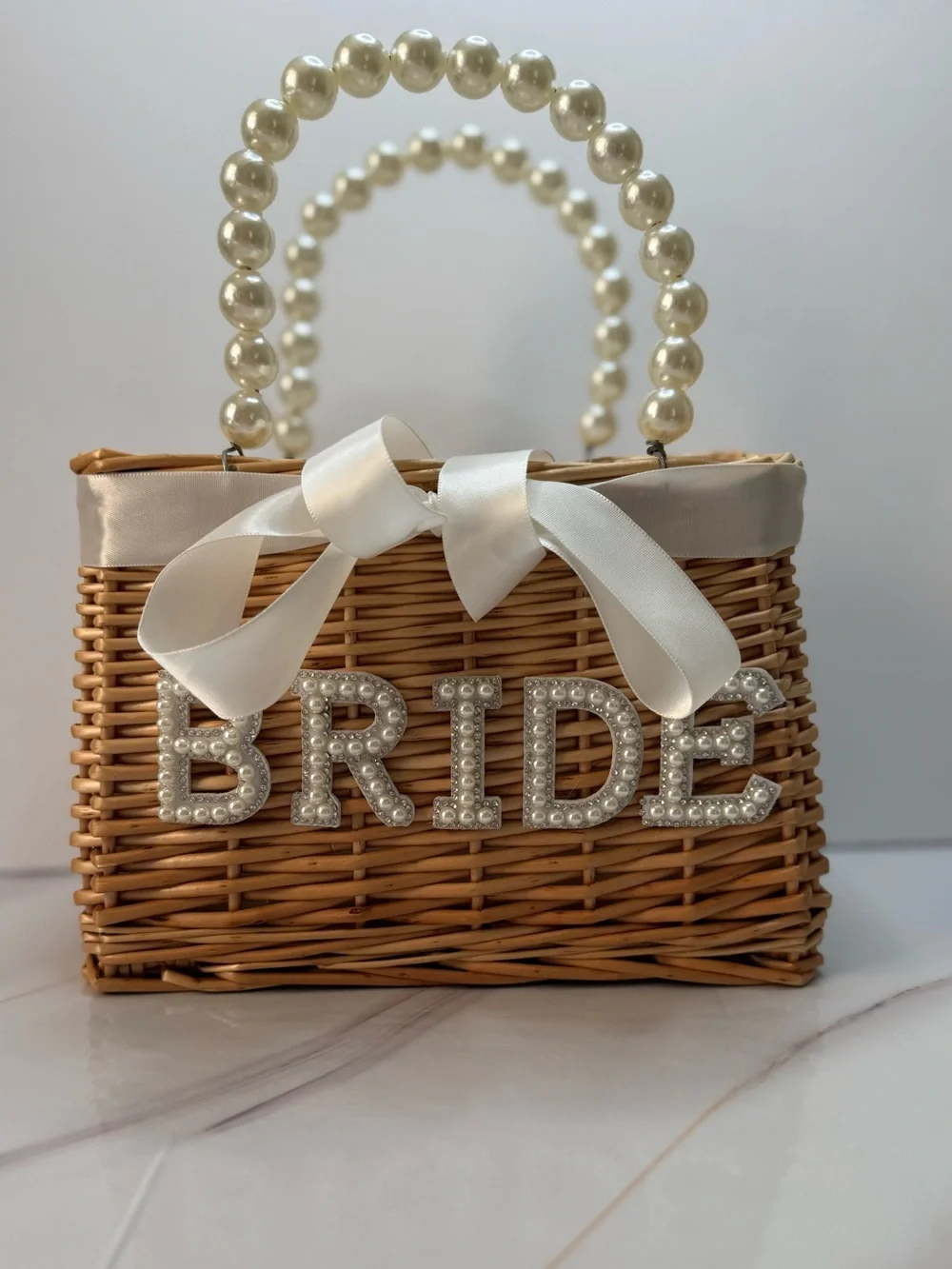 Pearl-Handle Wicker Bag in Natural and Ivory